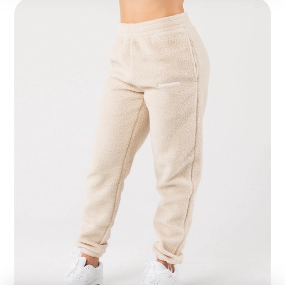 ALPHALETE KING JOGGER BRAND NEW - Picture 1 of 4